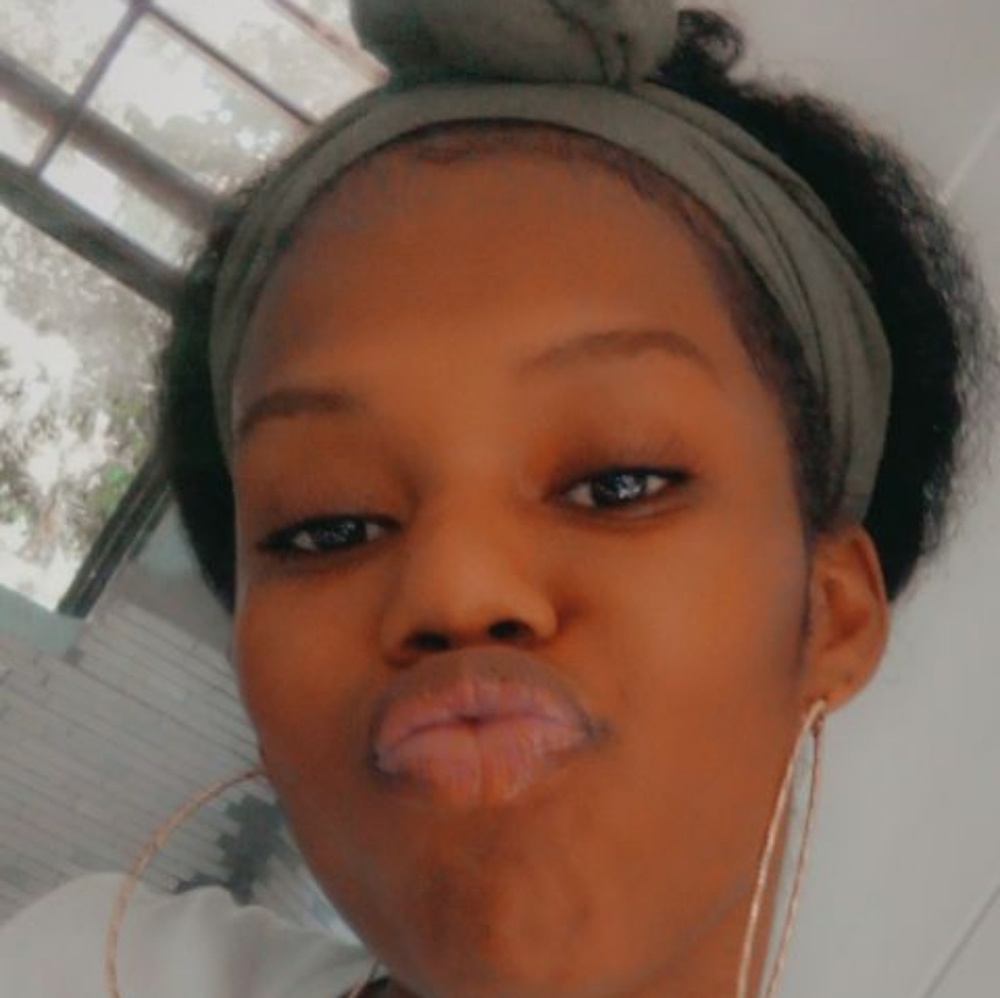 Meet your Posher, Ayda